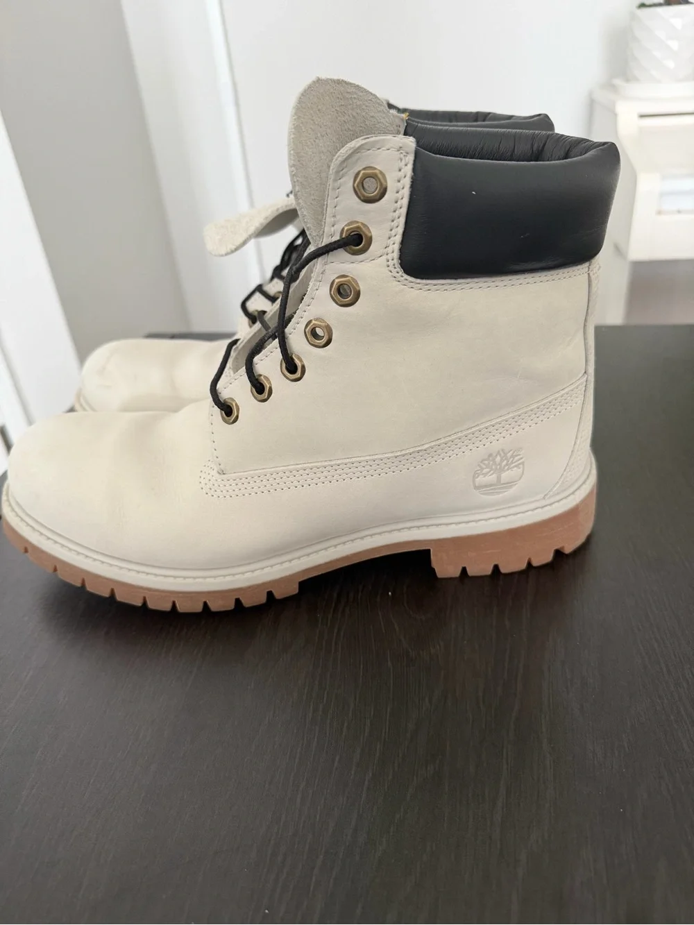 Timberland White Leather Boots with Black Collar